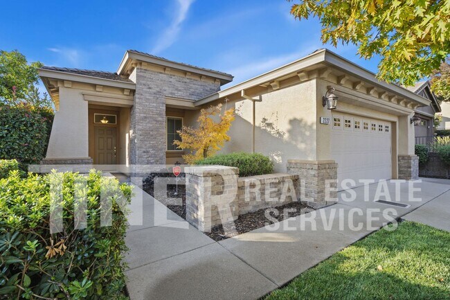 Foto del edificio - 2227 Shady Creek Rd