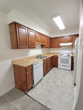 Building Photo - 600 Reusens Rd