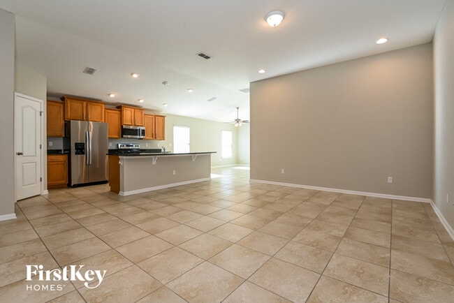 Building Photo - 12418 Itani Wy