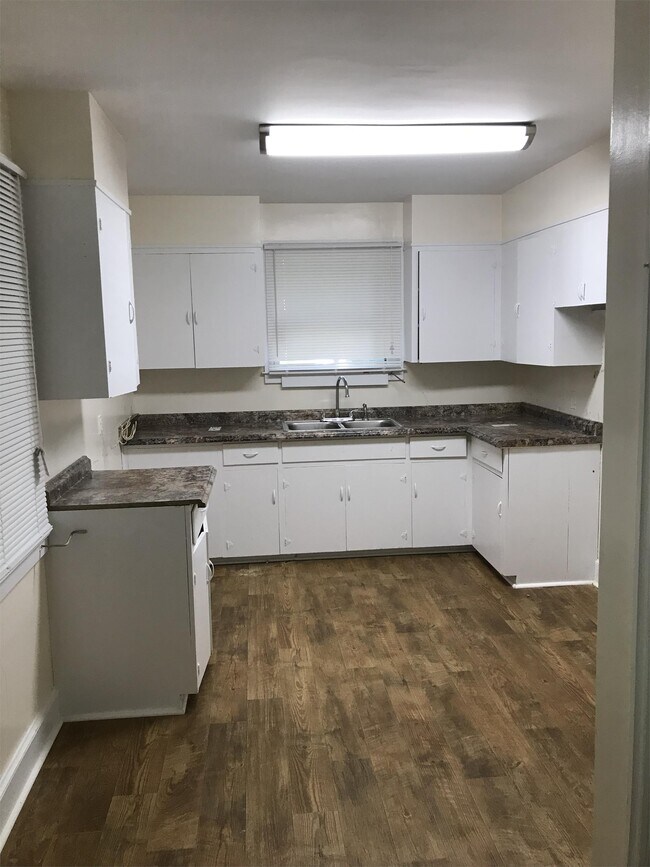 Foto del edificio - 3735 Bridlewood Dr