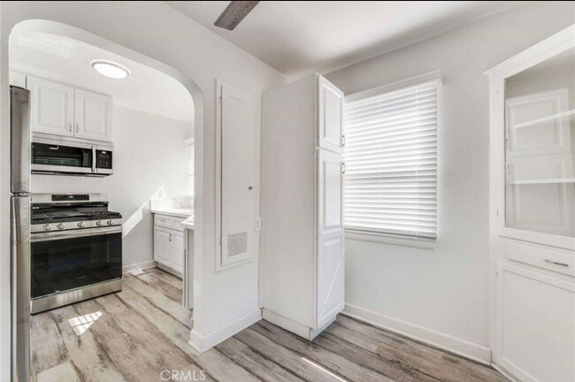 Foto del edificio - 2841 E 65th St