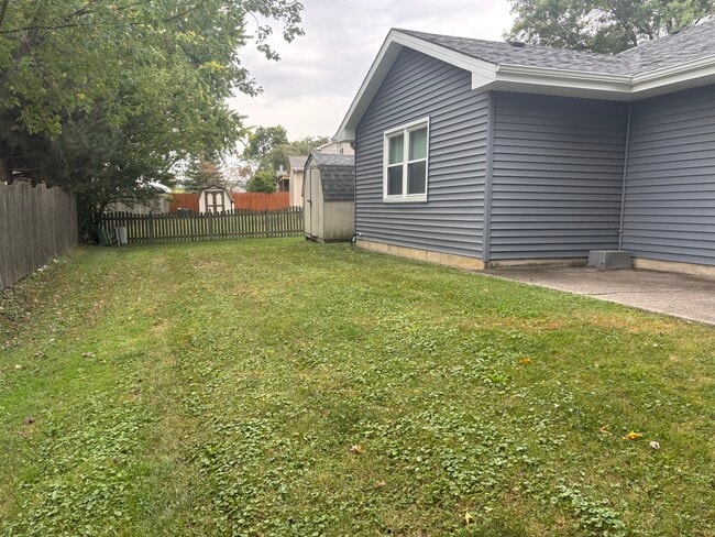 Building Photo - 14627 S Pebble Creek Dr