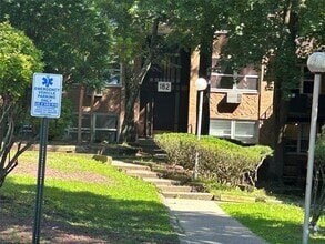 Building Photo - 182 Kearsing Pkwy