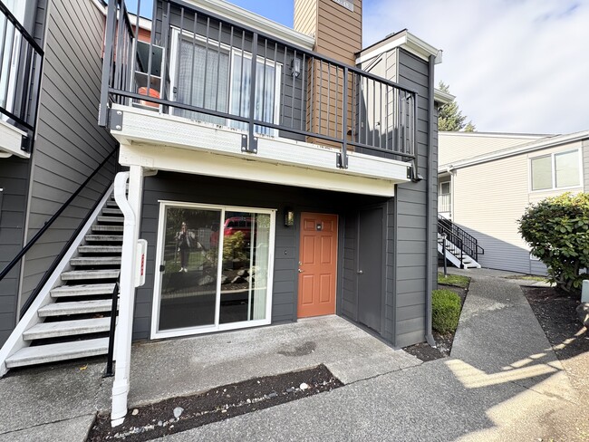 Building Photo - 2605 S 272nd St