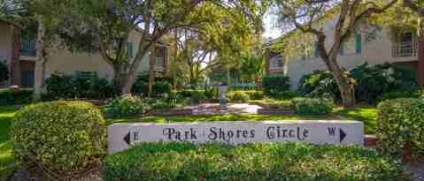 Foto del edificio - 133 E Park Shores Cir