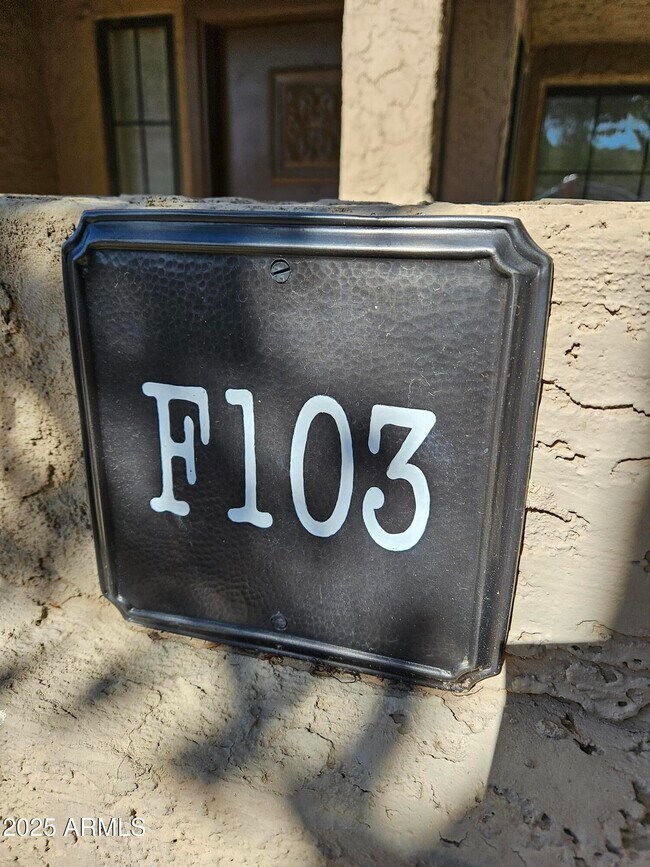 Foto del edificio - 819 N College Ave