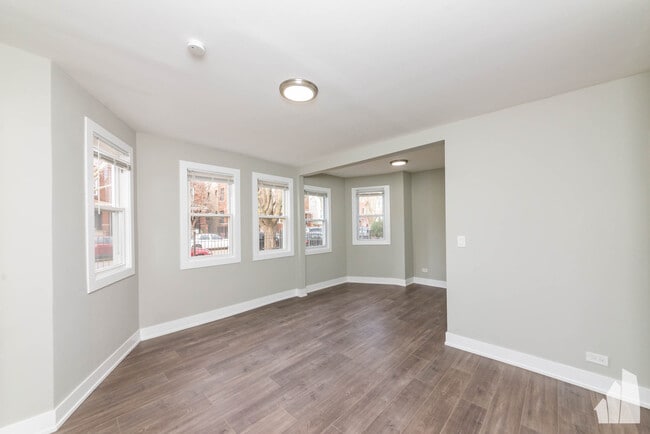 Foto del edificio - 2923 N Avers Ave