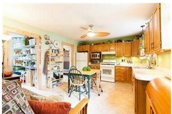 Building Photo - 131 W 3rd St