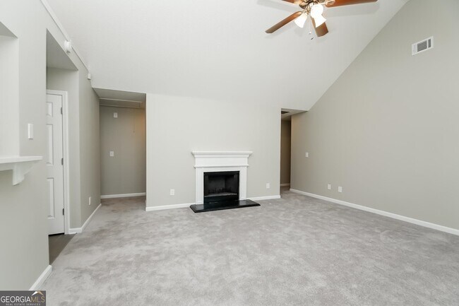 Foto del edificio - 10109 Deep Creek Dr