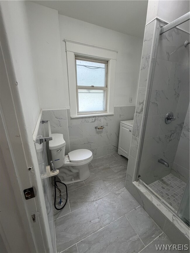 Building Photo - 1533 La Salle Ave