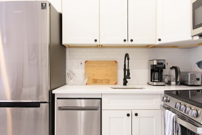 Foto del edificio - 240e E 75th St