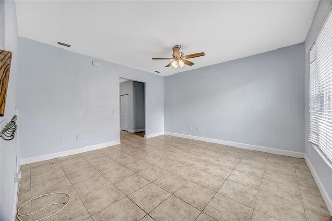 Building Photo - 143 Alexander Woods Dr