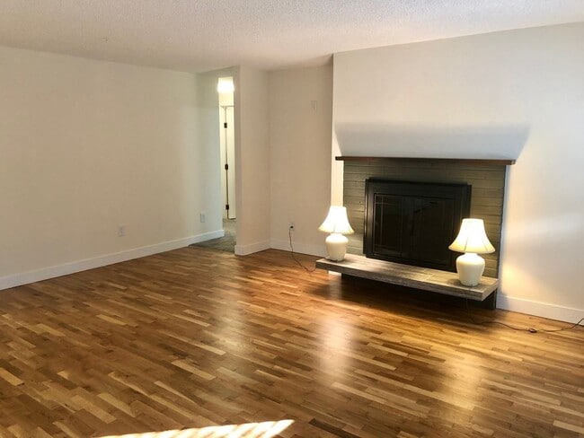 Foto del edificio - Charming 3 Bedroom in Cottage Lake