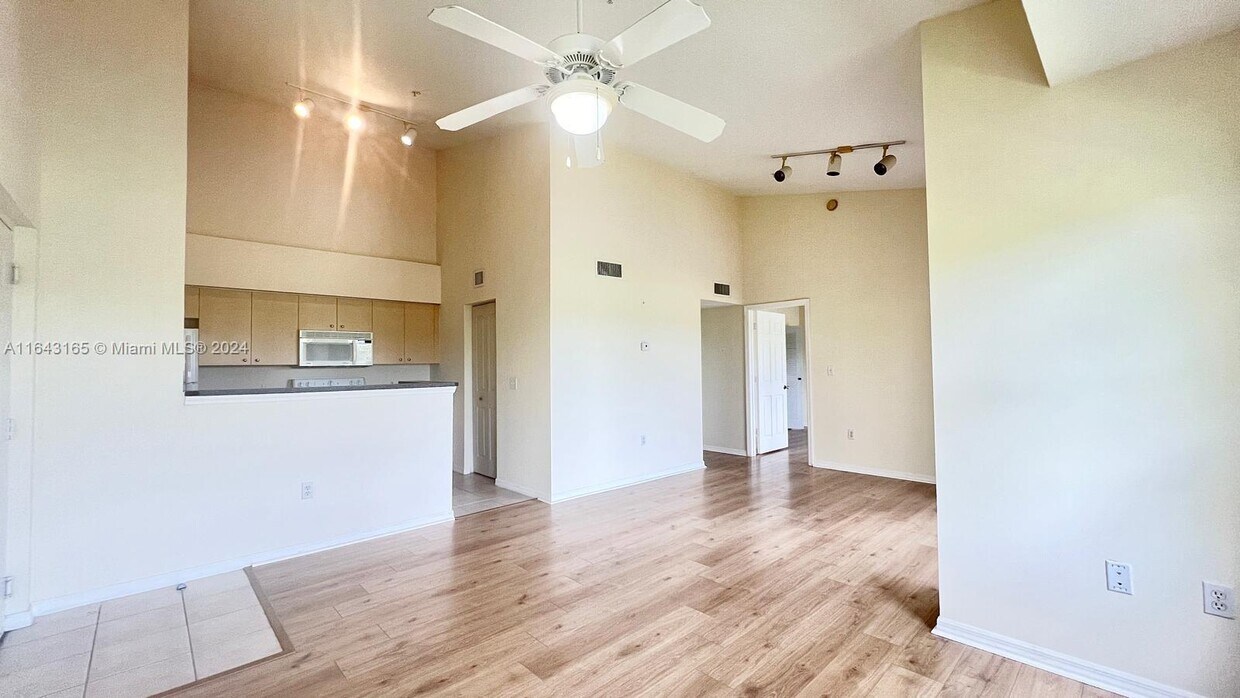 Foto principal - 4171 San Marino Blvd