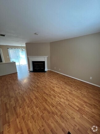 Building Photo - 128 Friar Ln