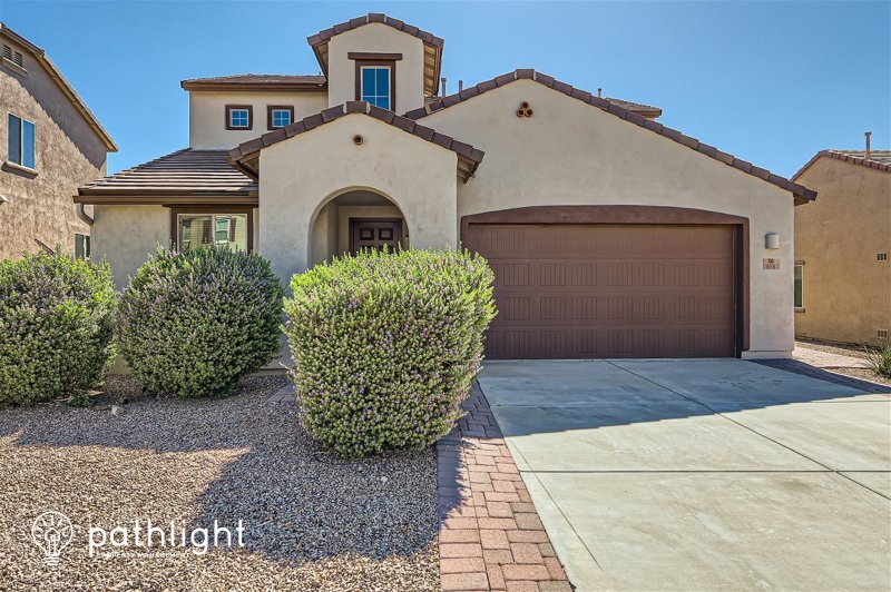 Foto principal - 678 S Desert Haven Road