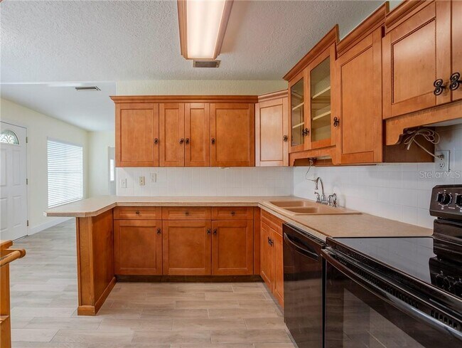 Building Photo - 2476 Del Rio Way