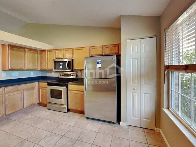 Building Photo - 7777 Haverhill Lane