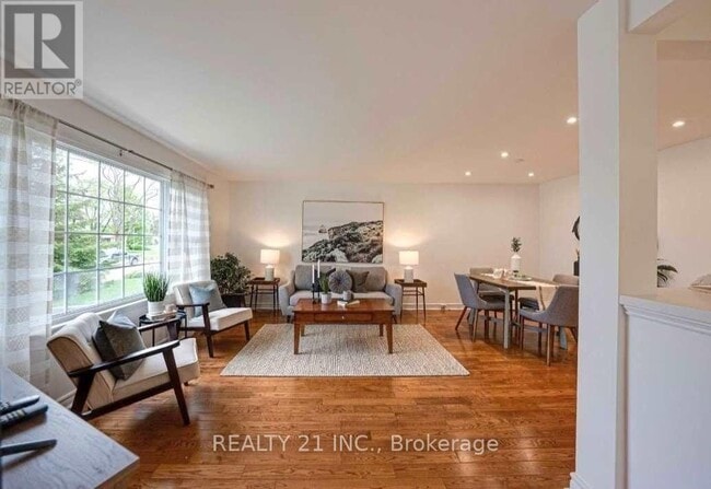 Building Photo - 812 Sanok Dr