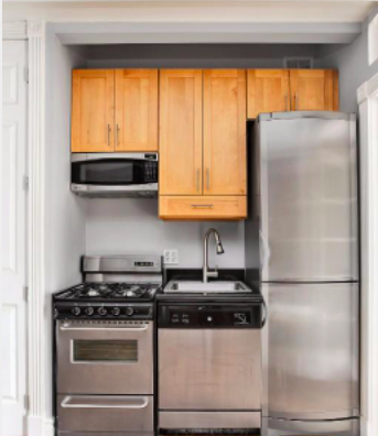 Kitchen - 47 E 1st St