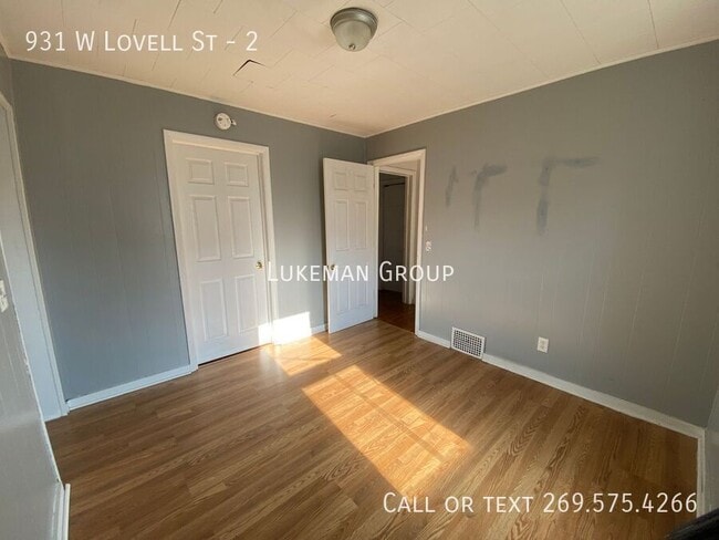 Building Photo - 931 W Lovell St