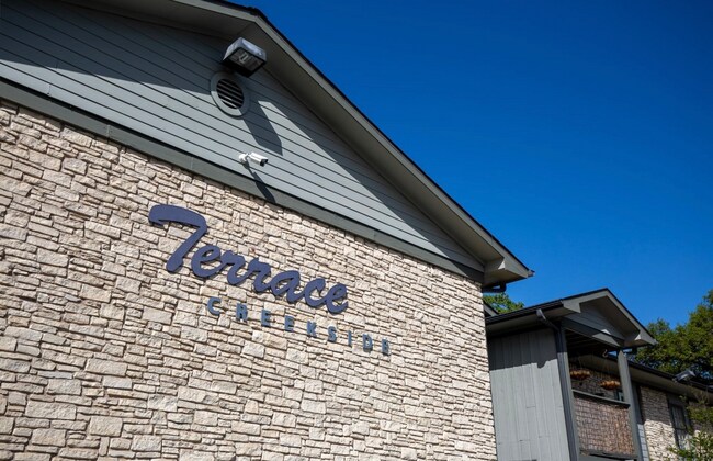 Foto del edificio - 2303 East Side Dr