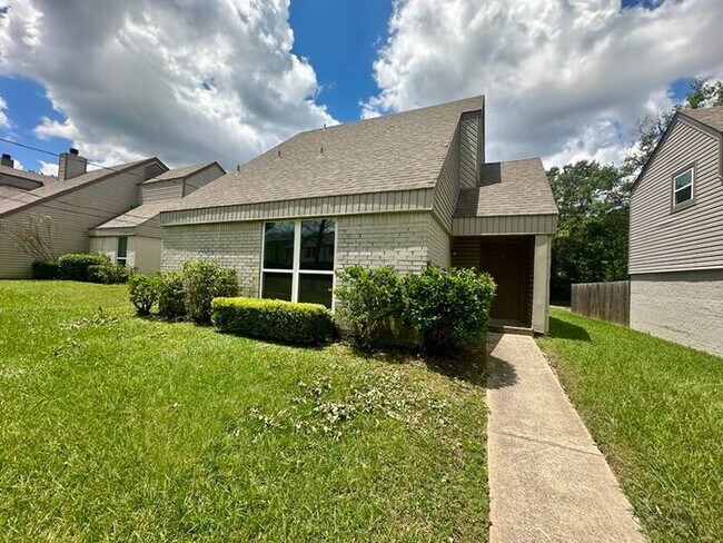 Foto del edificio - 3 Bedroom, 2 Bathroom Home in Tyler!