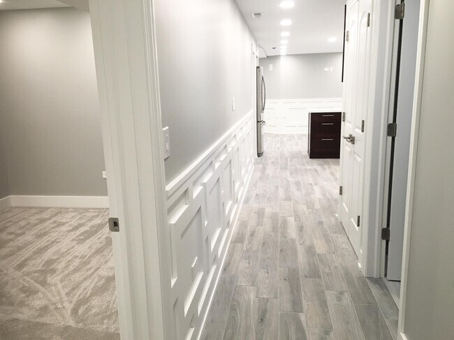 Foto del edificio - 2335 W Belle Plaine Ave