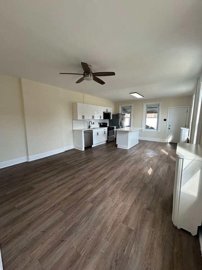 Photo - 423 Righter St Apartment