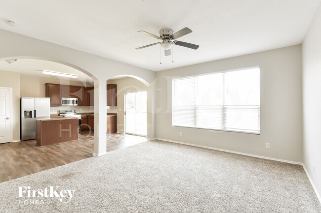 Foto del edificio - 9422 Copper Mist