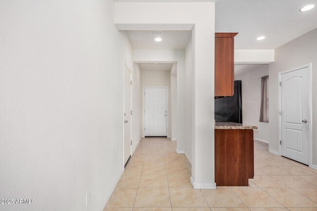 Foto del edificio - 4880 S 246th Ln