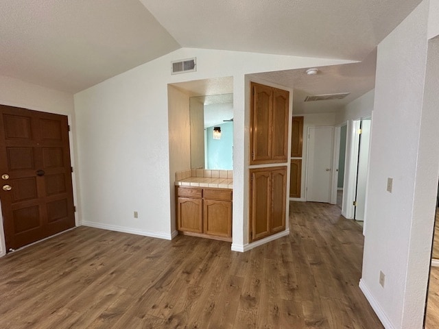 Foto del edificio - 49400 River Park Rd