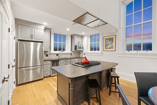Foto del edificio - 725 5th St SE