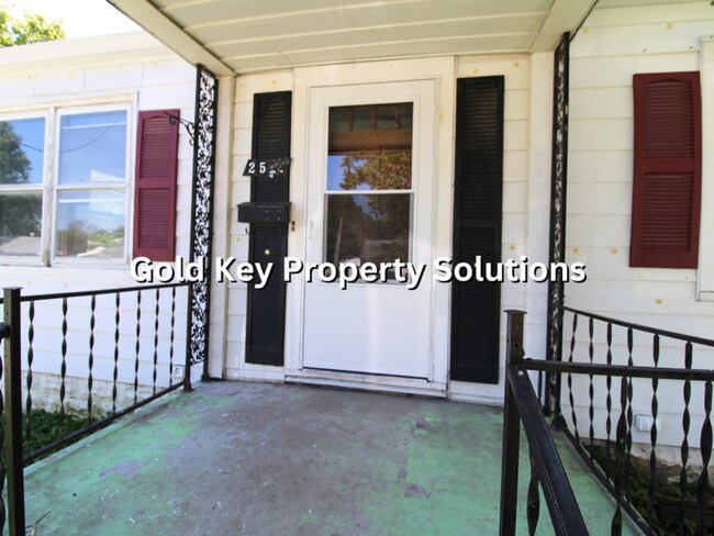 Foto del edificio - 2513 Fowler St