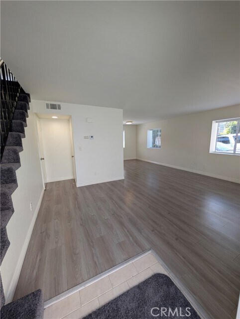 Foto del edificio - 529 E Colorado Blvd
