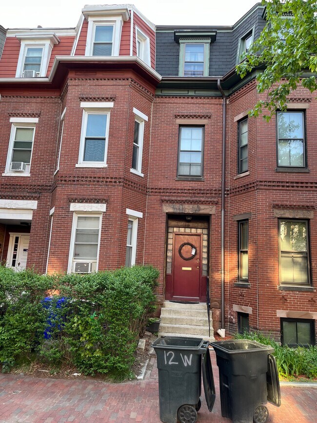 Front of house - 12 Wigglesworth St
