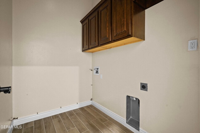 Building Photo - 12333 Desert Dove Ave