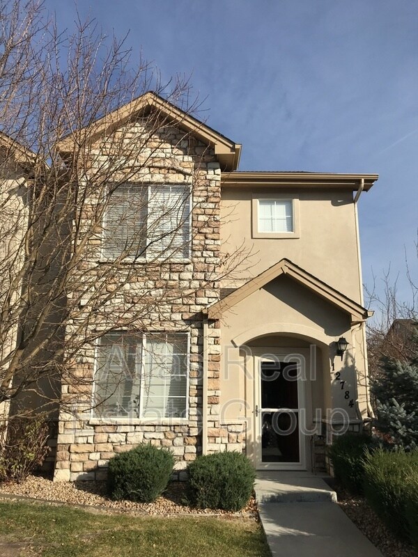 Foto principal - 12784 Ivanhoe St