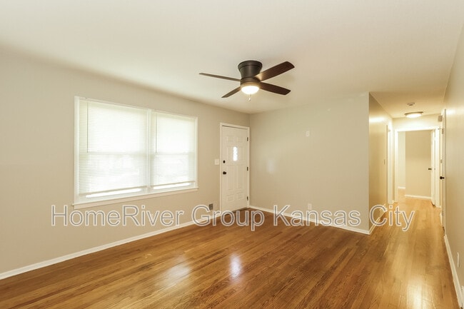 Building Photo - 4722 Overton Ave