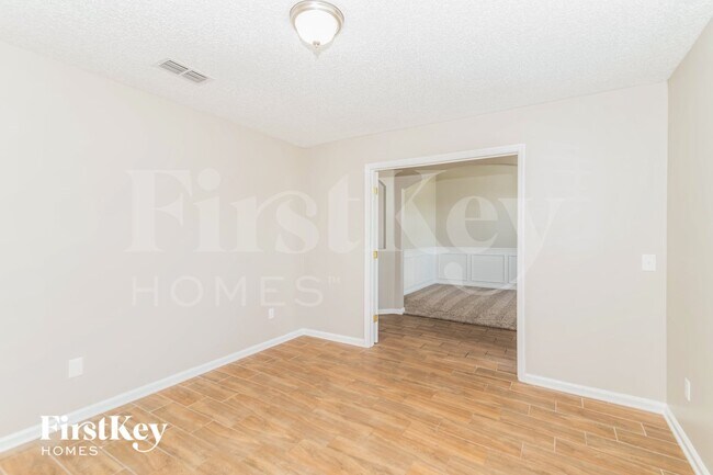 Building Photo - 8370 Watermill Blvd