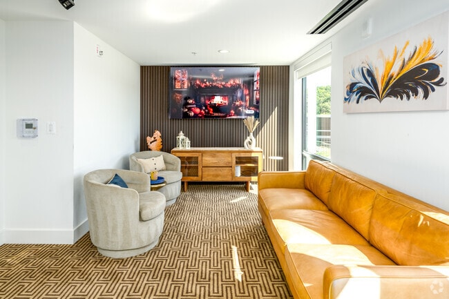 Rooftop Lounge - Bonsai Apartments