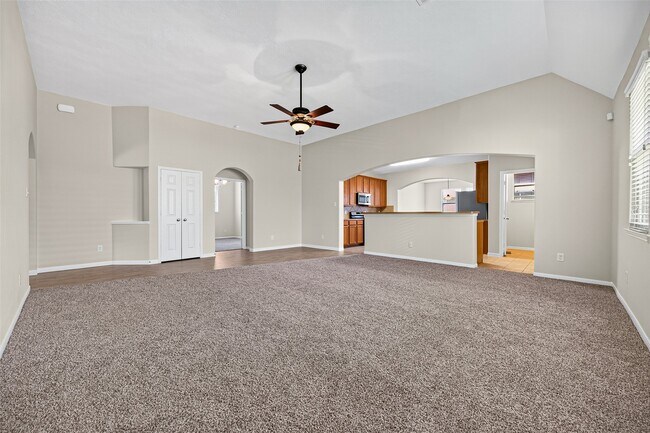 Building Photo - 4606 E Meadow Dr