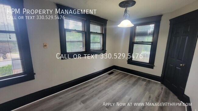 Building Photo - 84 Bittman St