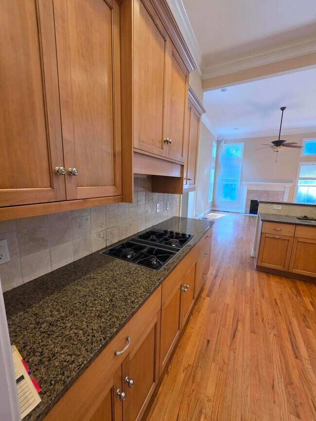 Foto del edificio - 306 Lochleven Ct