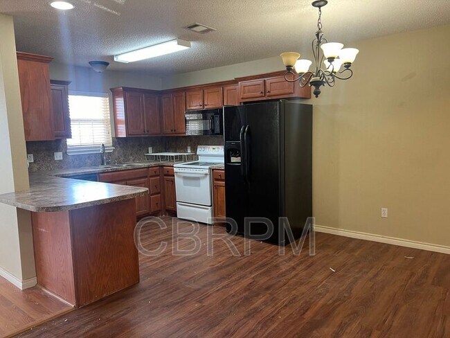 Foto del edificio - 1329 E 25th St