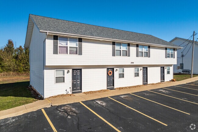 Foto del edificio - Fairfield Village