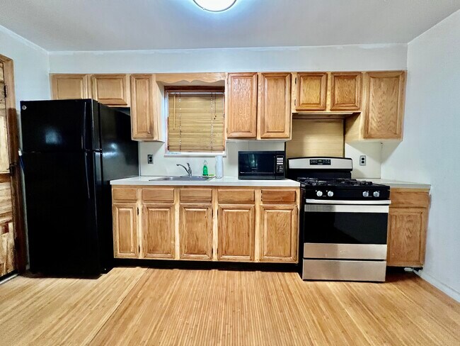 Foto del edificio - 2 Main St