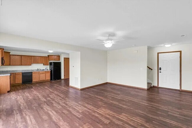 Building Photo - 1509 Stonebluff Ct