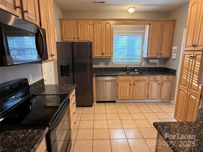 Foto del edificio - 17115 Grenache Ct