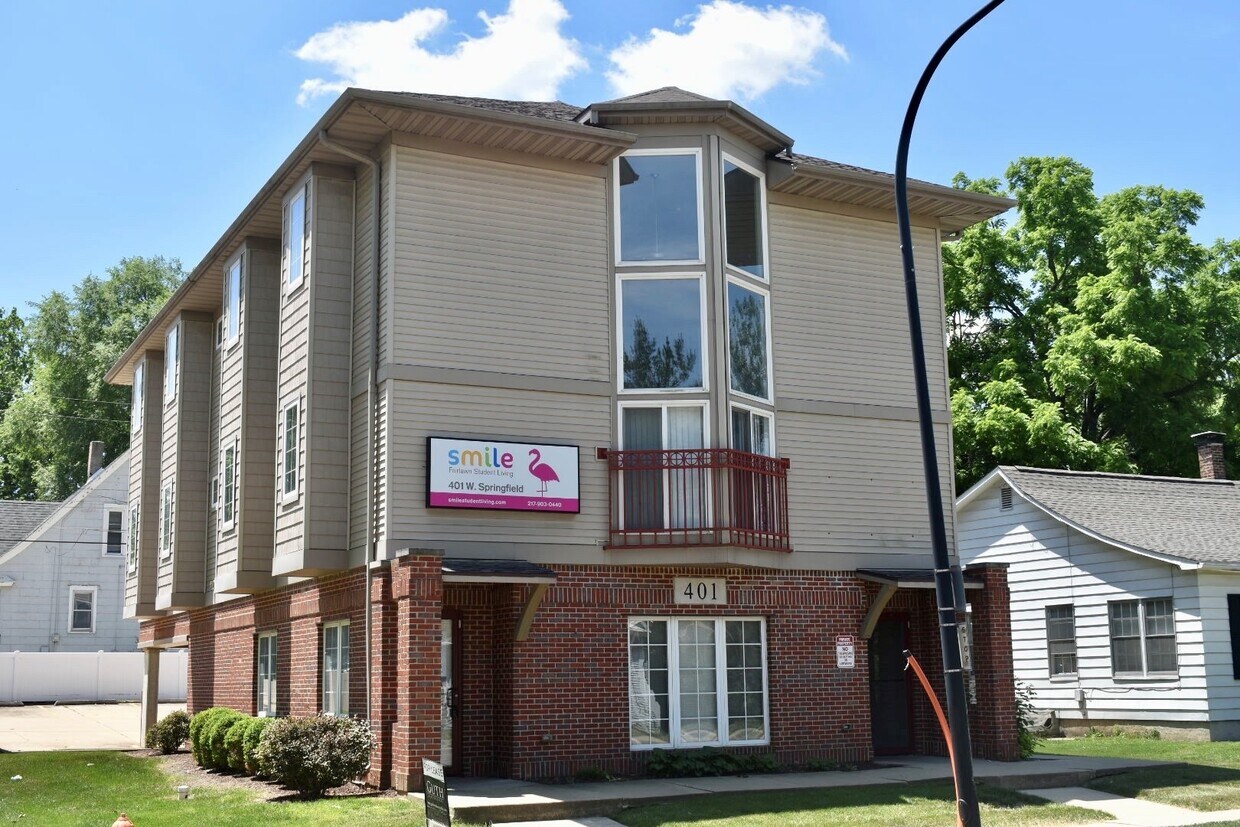 Foto principal - 401 W Springfield Ave